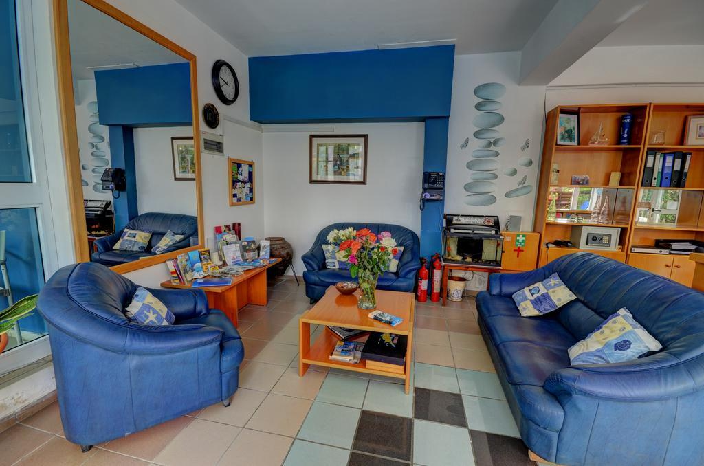 Renos Apartments Polis Kültér fotó